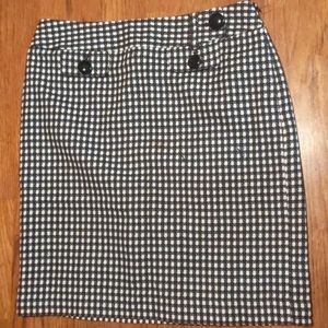 Ann Taylor Black and White Plaid Skirt Size 4